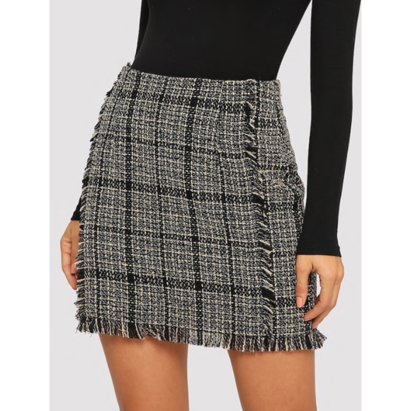 Dresses & Skirts - NEW Frayed Trim Plaid Tweed Skirt